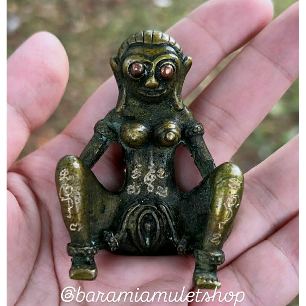 Liontin Mae Ngang Tantra