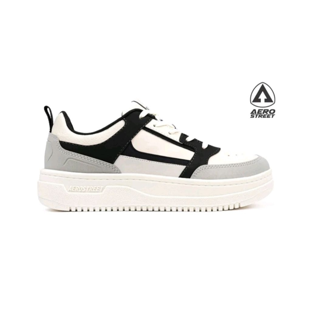 Sepatu Sneakers AeroStreet [PRELOVED]