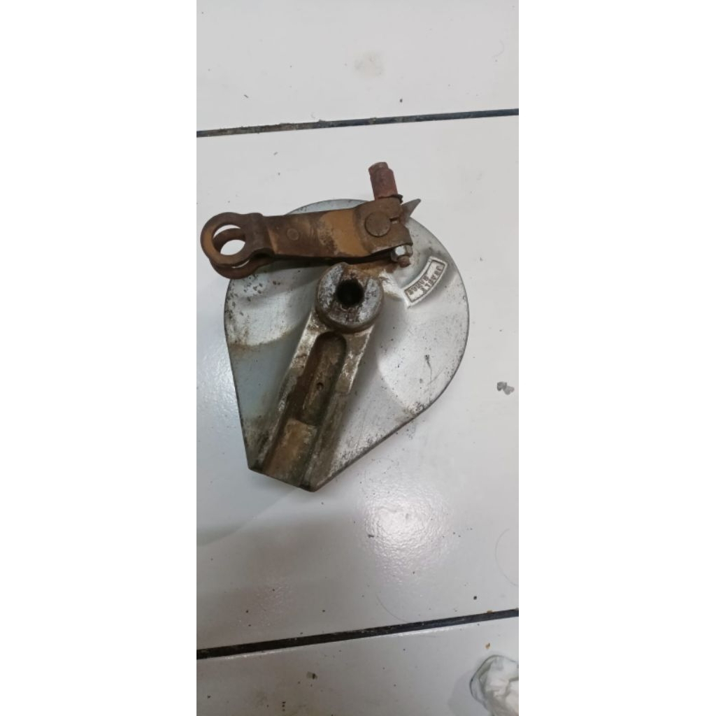 panel tutup rem tromol belakang kawasaki zx130 zx 130