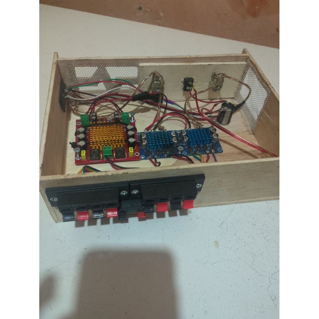 power mini clas D ,5 chanel