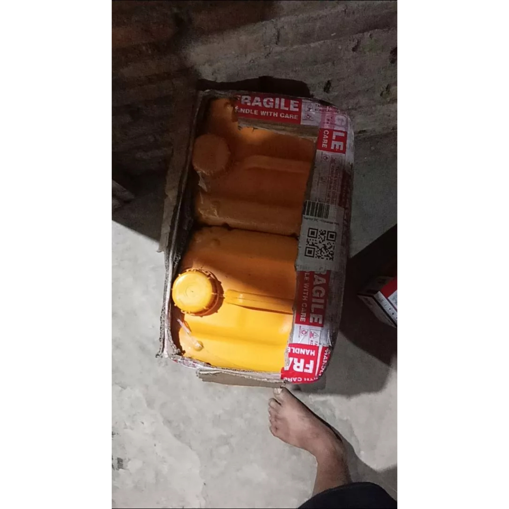 OLI HYDRAULIC ISO VG 68 MERK UNIRACE 20 QUARTS 18,9L hydrolik hydrolic hidrolik hydrolis hidrolis oi