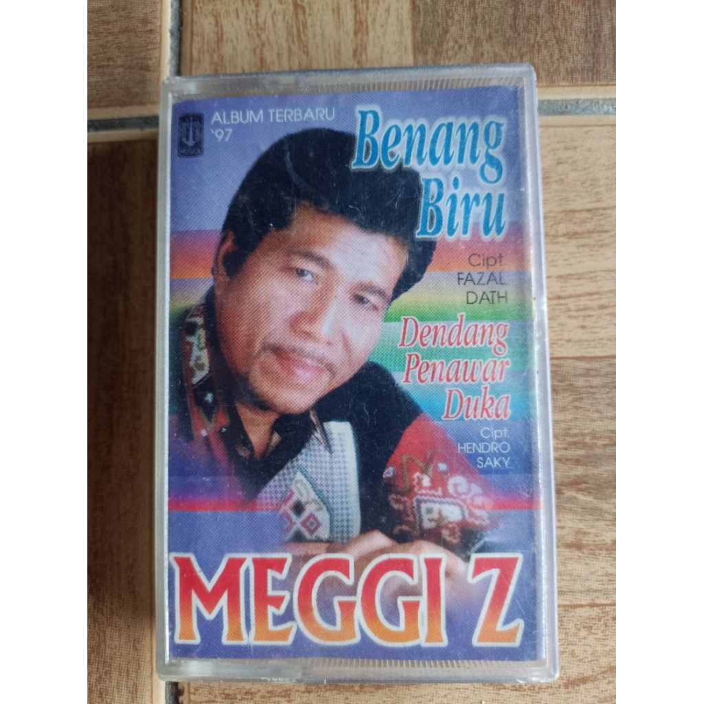 kaset pita MEGGI Z "benang biru"