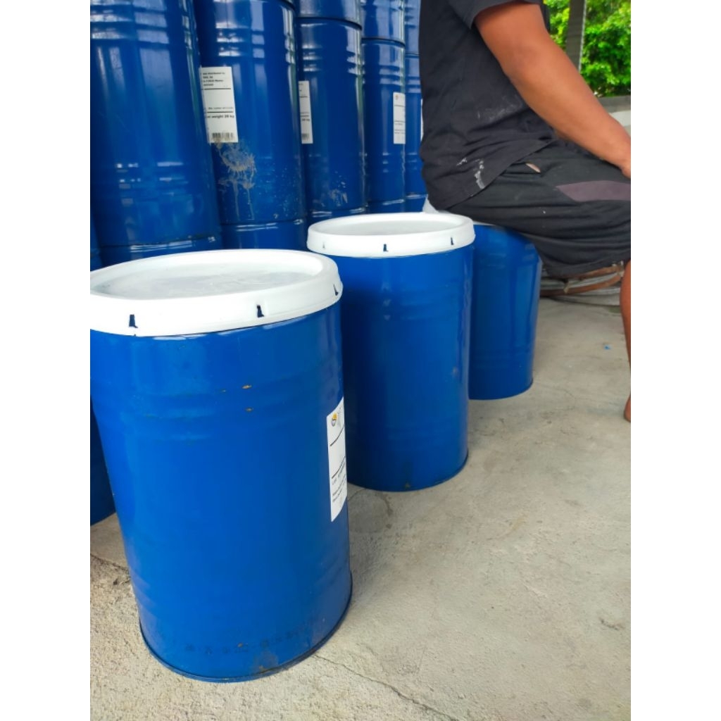 kursi drum besi .kursi warung.kursi cafe kursi tamu kursi murah dari drum sangat kuat tebal.dan awet