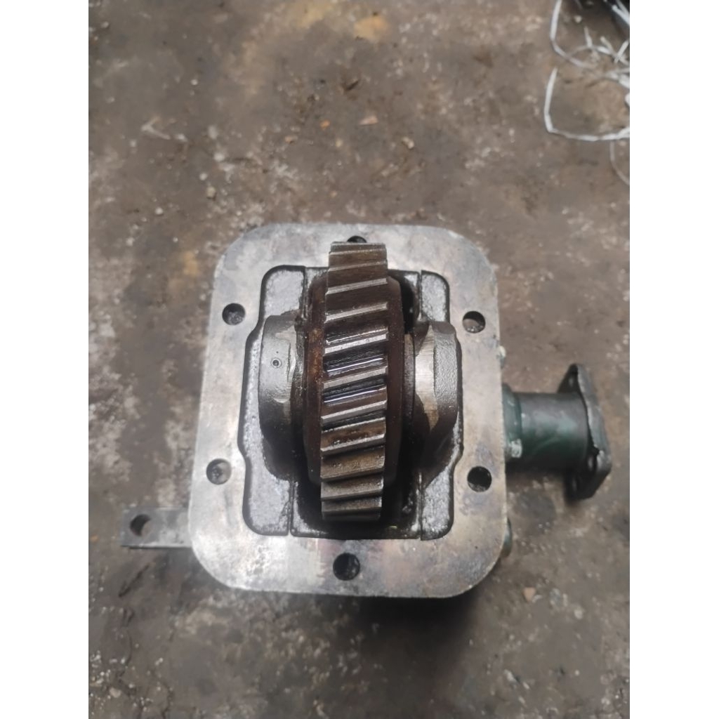 PTO ISUZU ELF NKR 66