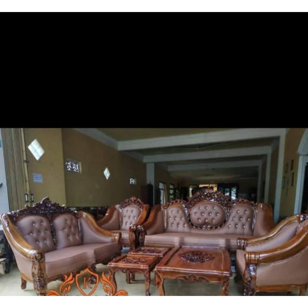 Sofa ukiran Jepara kayu jati