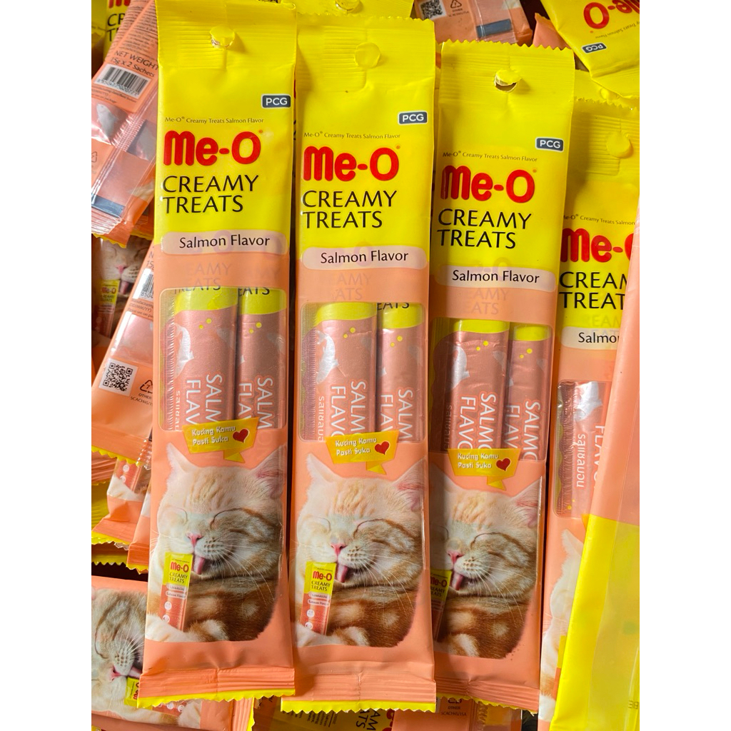 Me-o Creamy Treats Salmon Flavor 15g x 2 Sachets Cemilan kucing