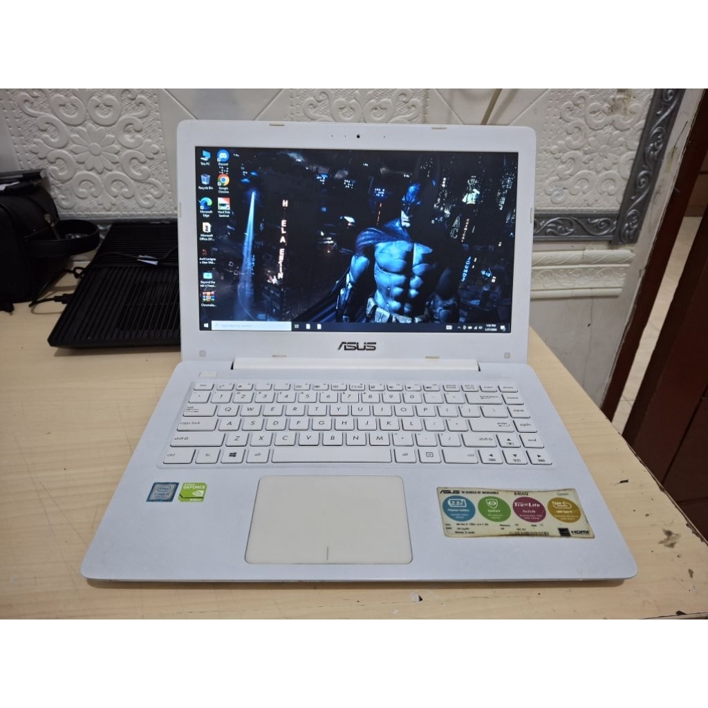 Laptop ASUS A456UR Core i5 7200U 2.7Ghz 8GB/128GB SSD VGA Nvidia 930MX 2GB