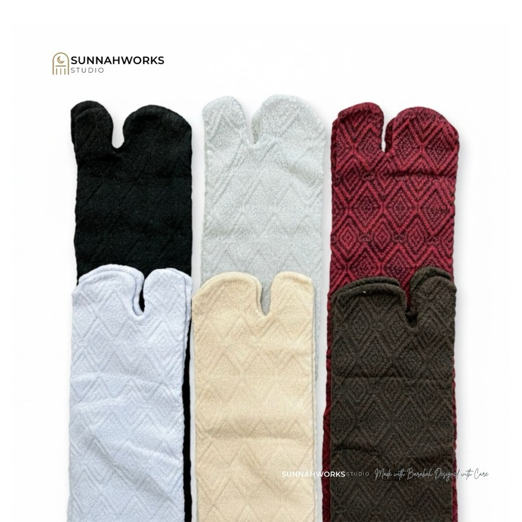 SunnahWorks.Studio Kaos Kaki Emboss Cantik Wanita Muslimah