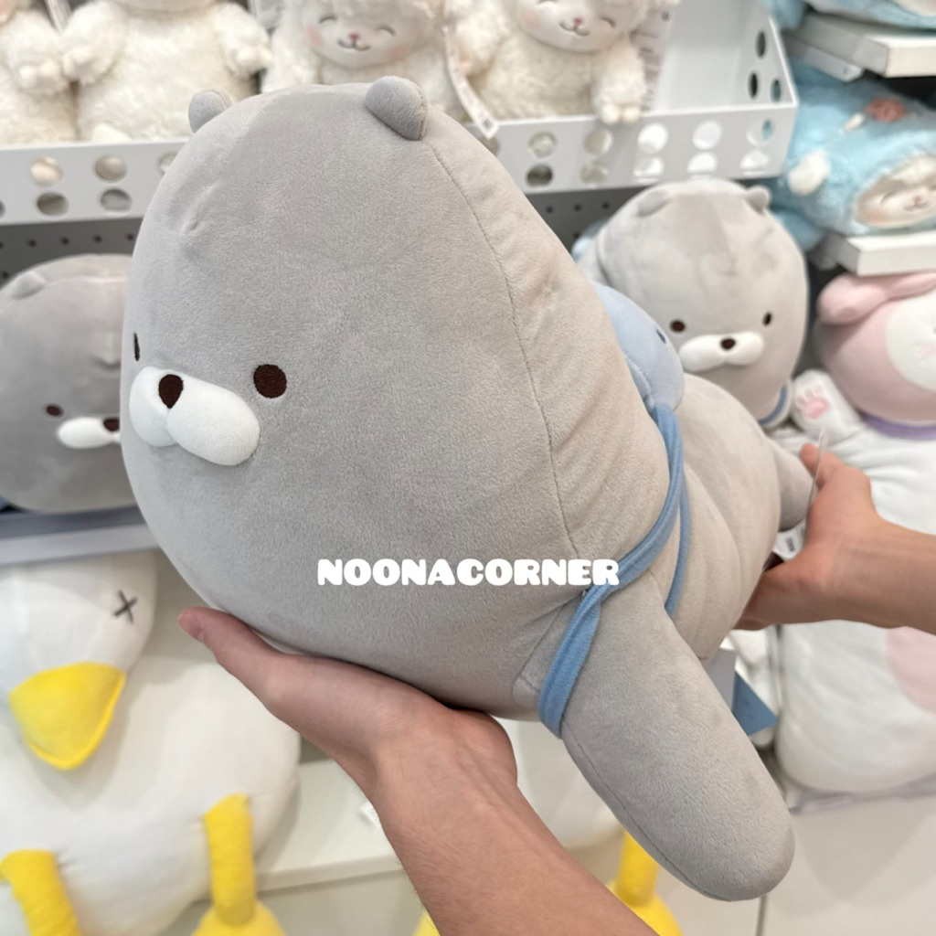 Miniso Toys ‼️ Boneka Anjing Laut Sitting Posture Ocean Series (36cm) Sea Lion Carrying Backpack