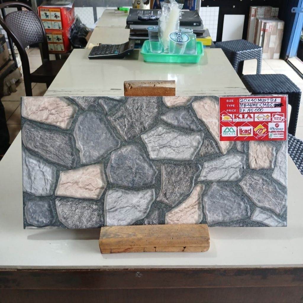 keramik dinding 20×40 mustika
