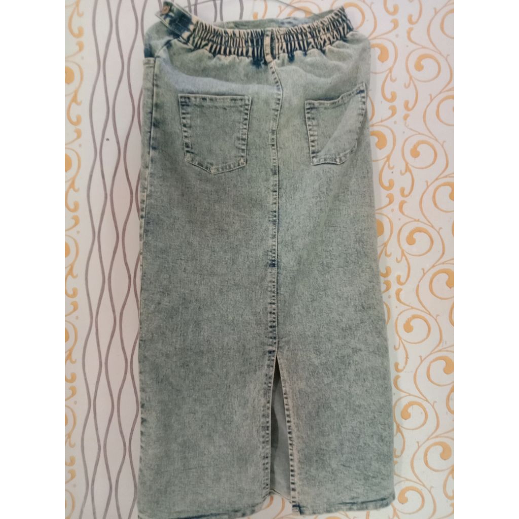 preloved rok jeans span