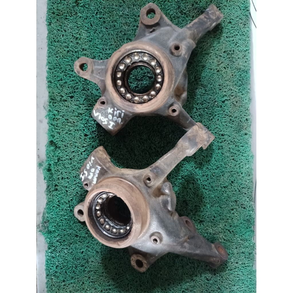 Knuckle Roda Depan Sepasang Toyota Vios Gen 1