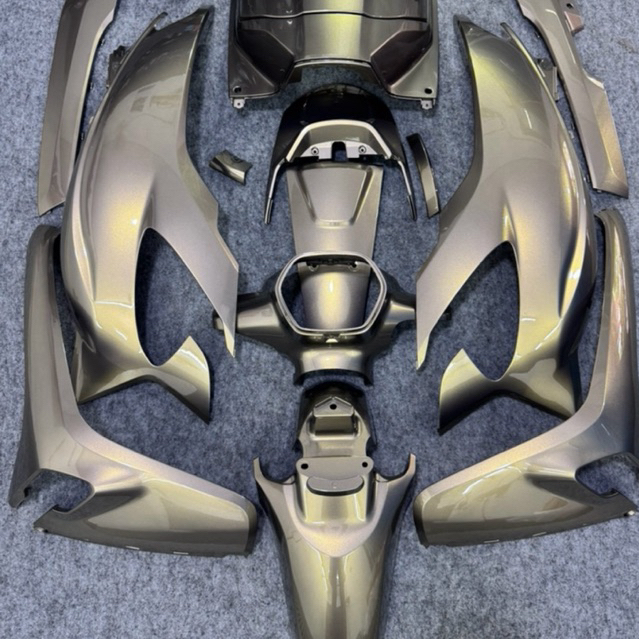 Cat grey metalic+special effect gold PU