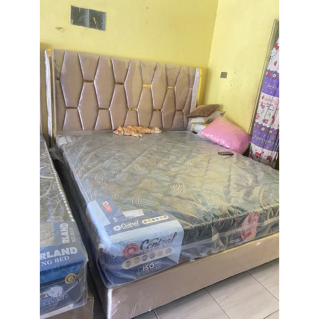 satu set tempat tidur kasur dan ranjang divan termurah promo