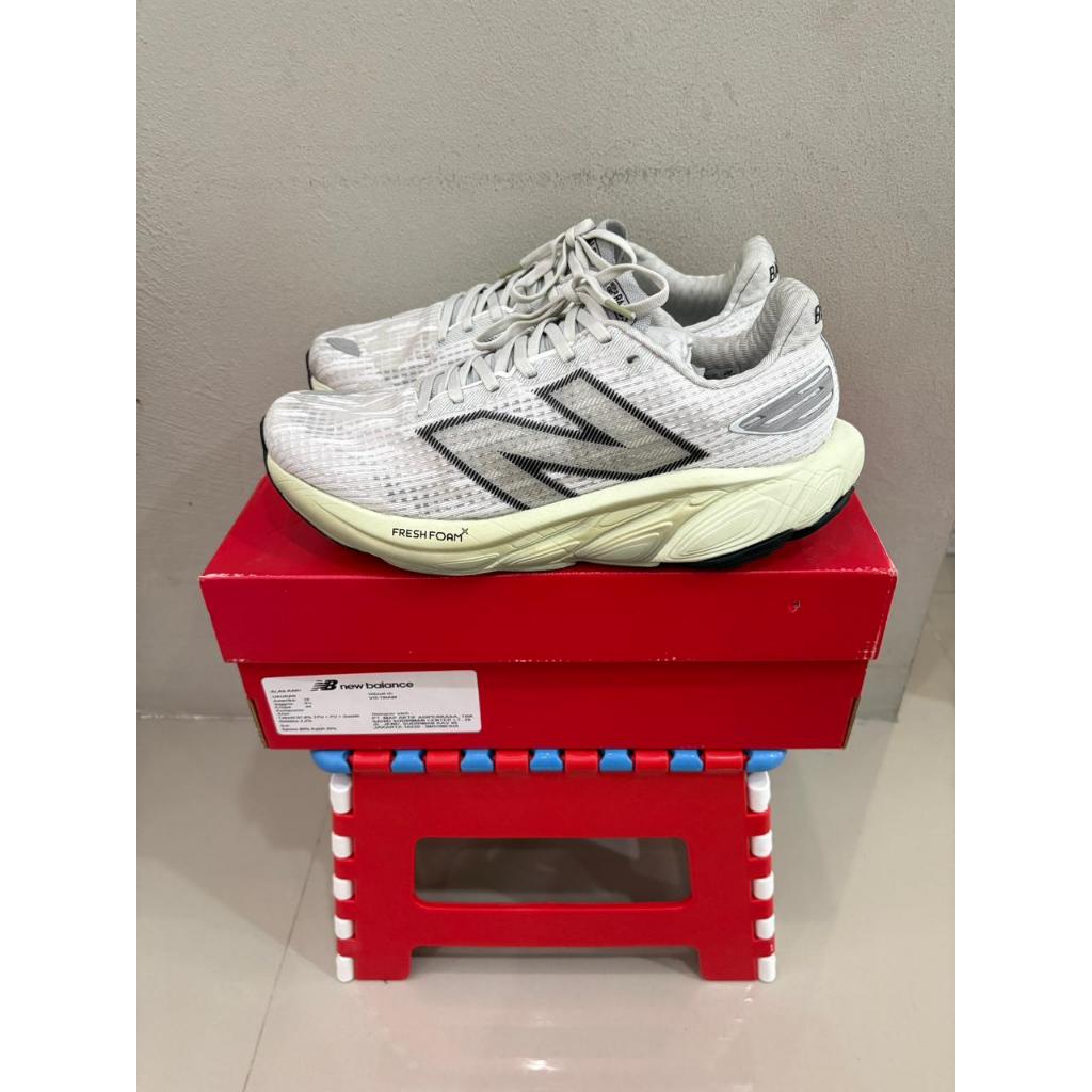 NEW BALANCE FRESH FOAM X BALOS