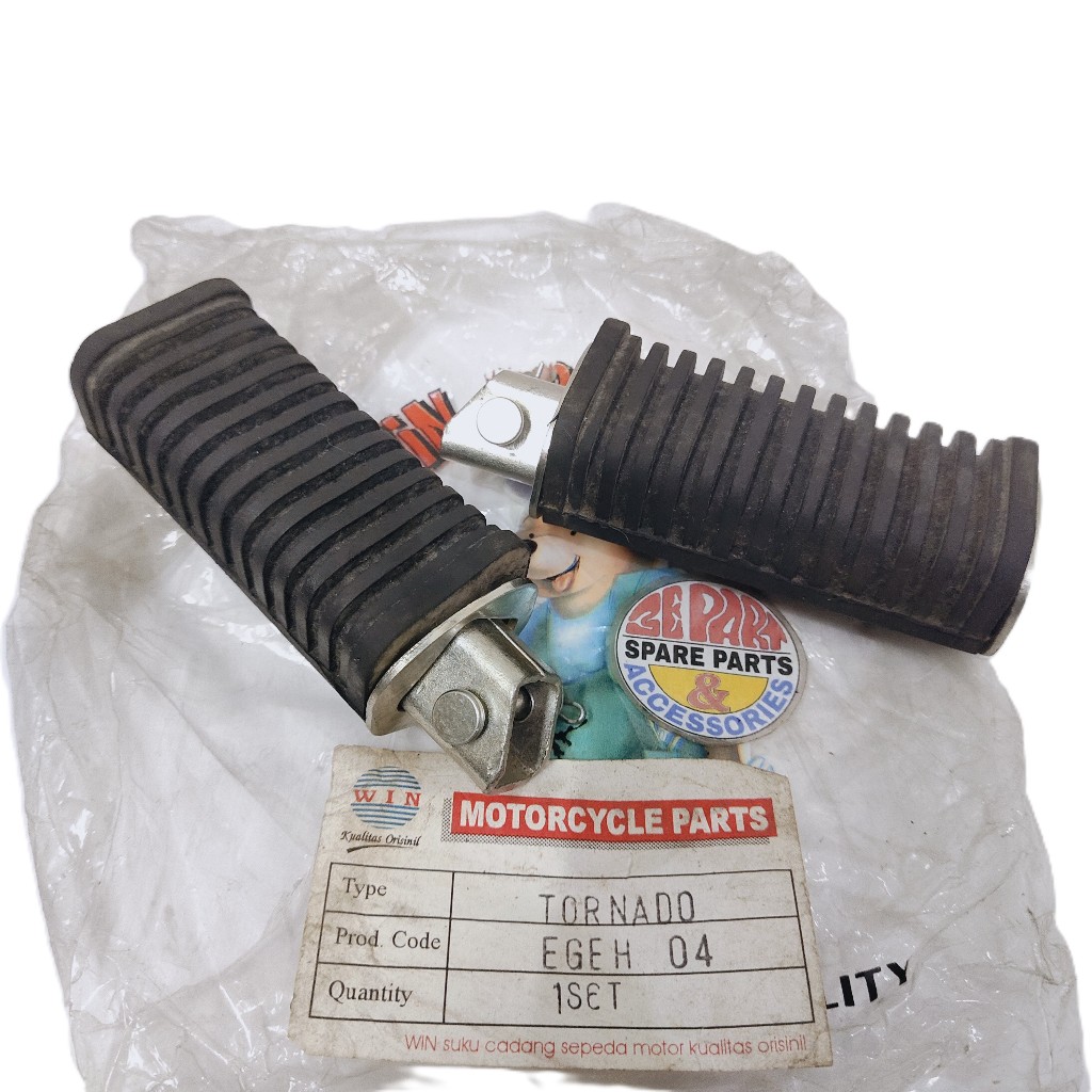 Footstep step Belakang Suzuki Tornado RC110 Crystal RC