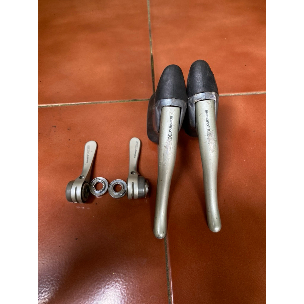 Downtube shifter dan brakelever kabel dalam Shimano 105