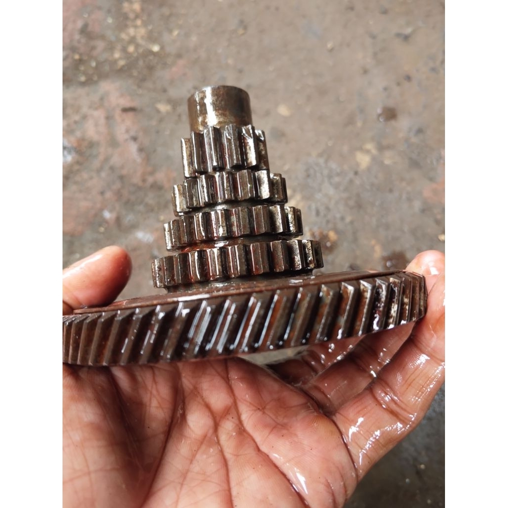 gigi borobudur vespa ps super original second