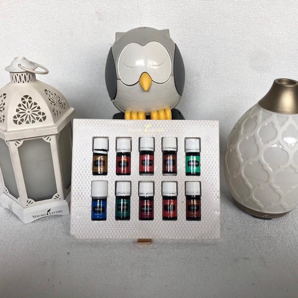 Young living essential oil & humidifer preloved