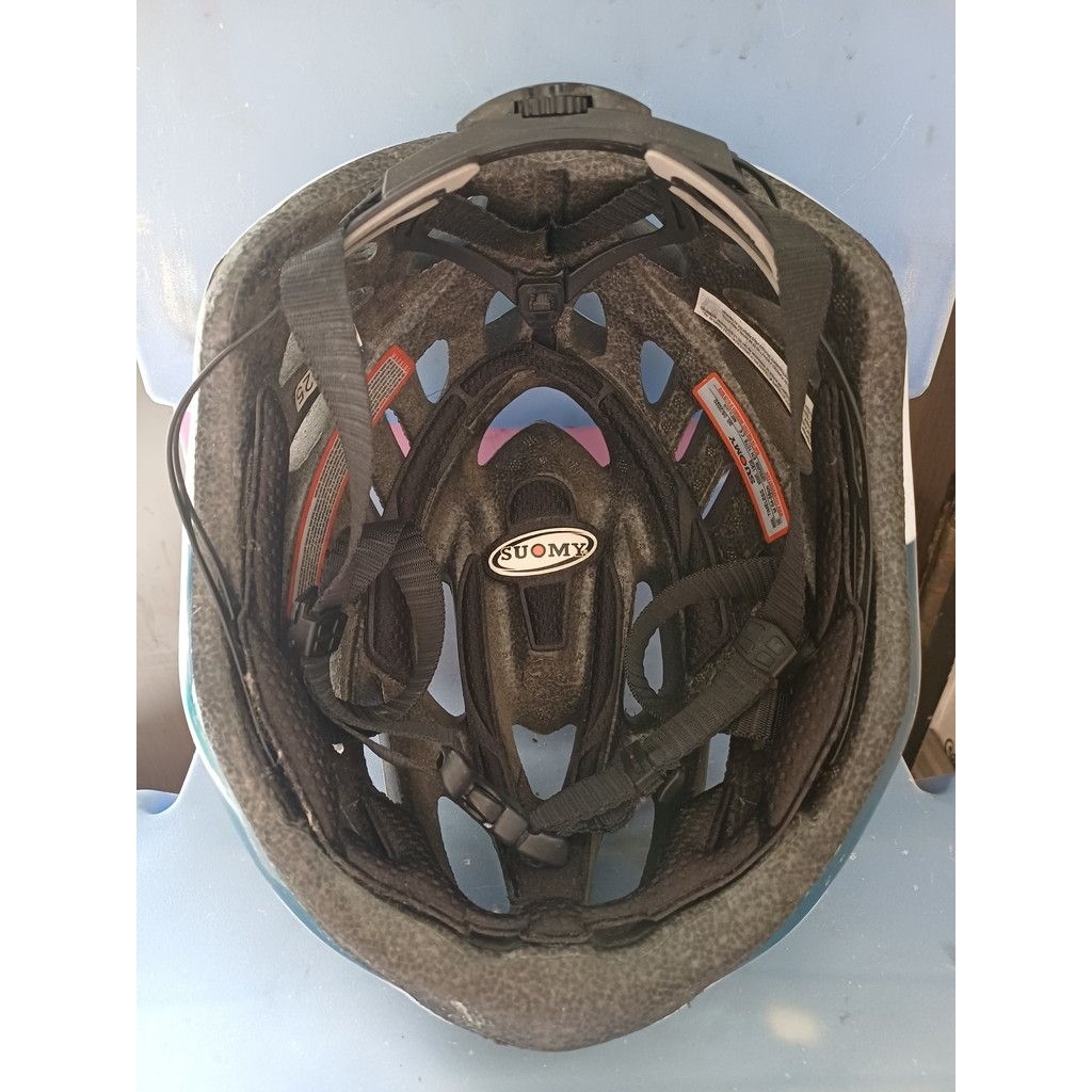 Helm Sepeda Suomy  Size M Bekas