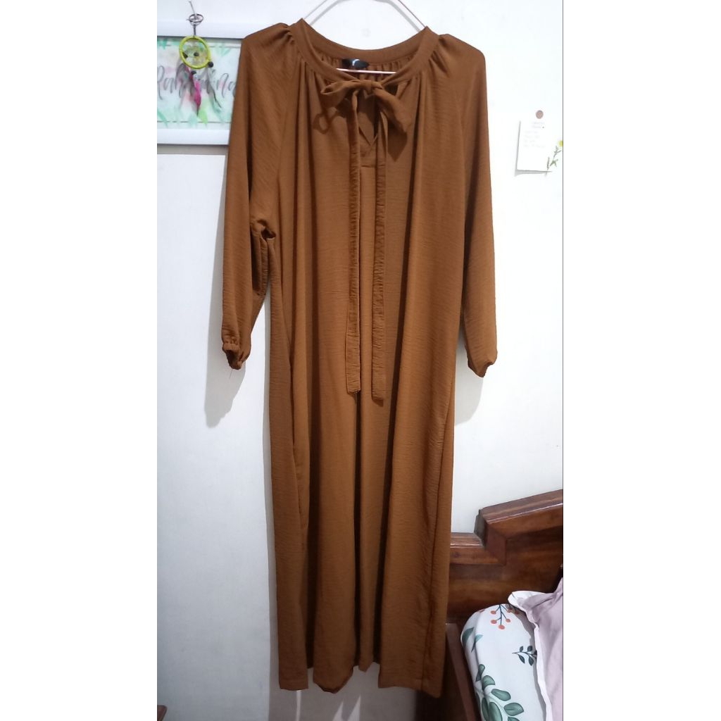 Aljenna Itsar Syari - NWT Itsar Syari Kufah Khimar Taupe Grey Long+ - PL Aljenna FK Mini Ouval Decor