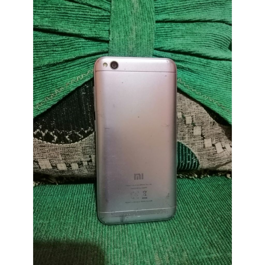 Hp Second Redmi 5a Ram (3/32) mulus masih Orian