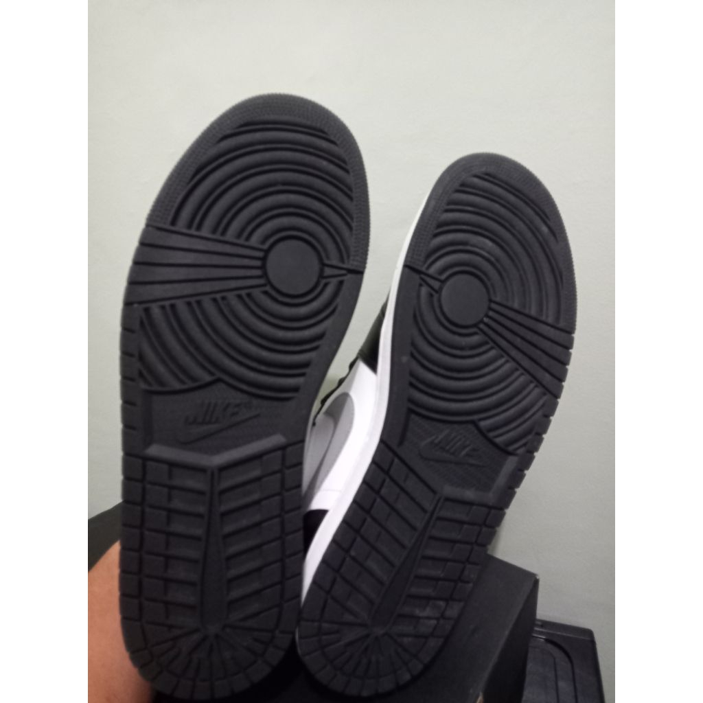 Sneakers Nike Air Jordan Low Black Medium Grey no. 46 ori