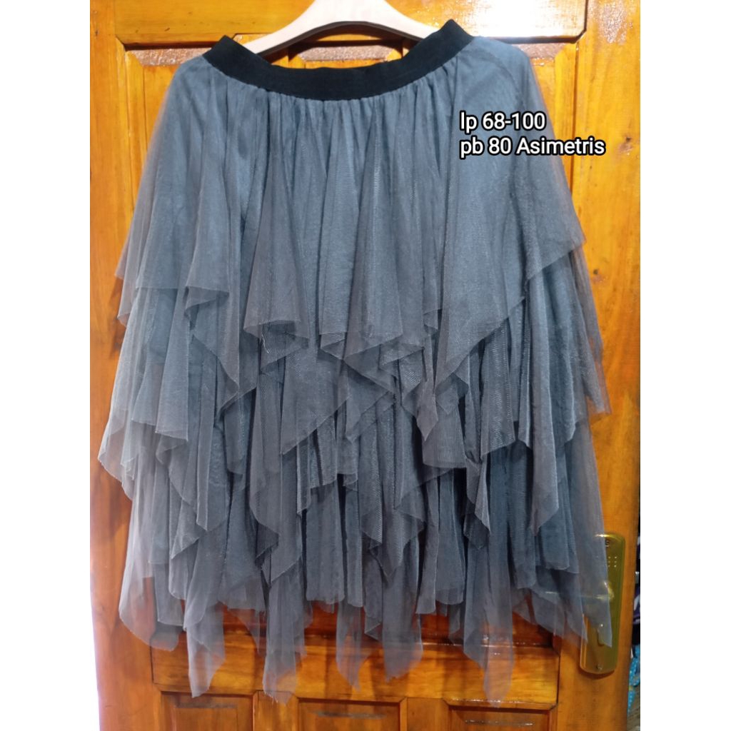 Rok Tutu midi Rawis warna abu dan hitam (D8)