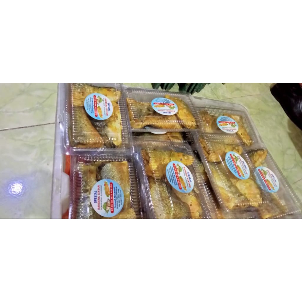 Bandeng Presto Surabaya 300 gram / pack isi 3-4