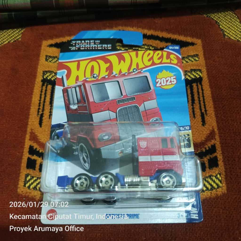 Hotwheels Optimus Prime