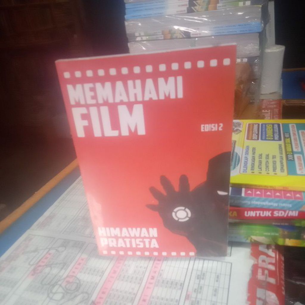 buku aMEMAHAMI FILM