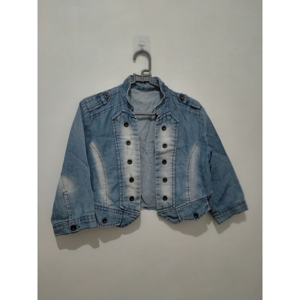 Preloved outer denim