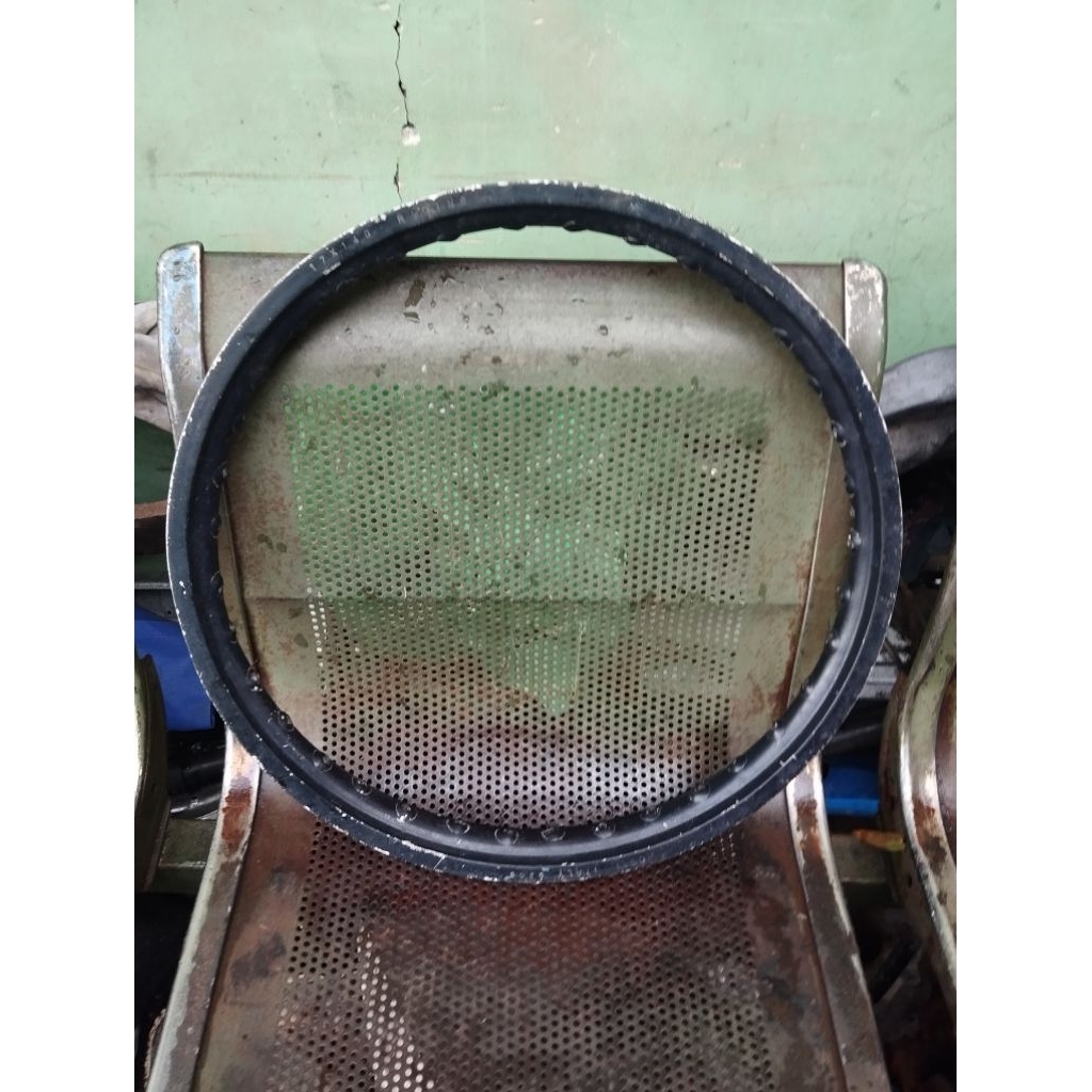 velg pelek nium rossi italy lawasan