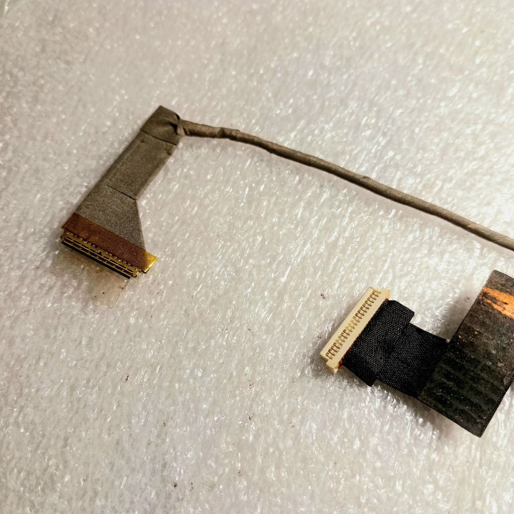 Flexible layar laptop tosiba L510