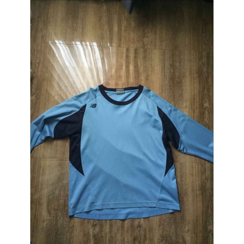 New Balance training / soccer goalkeeper jersey
