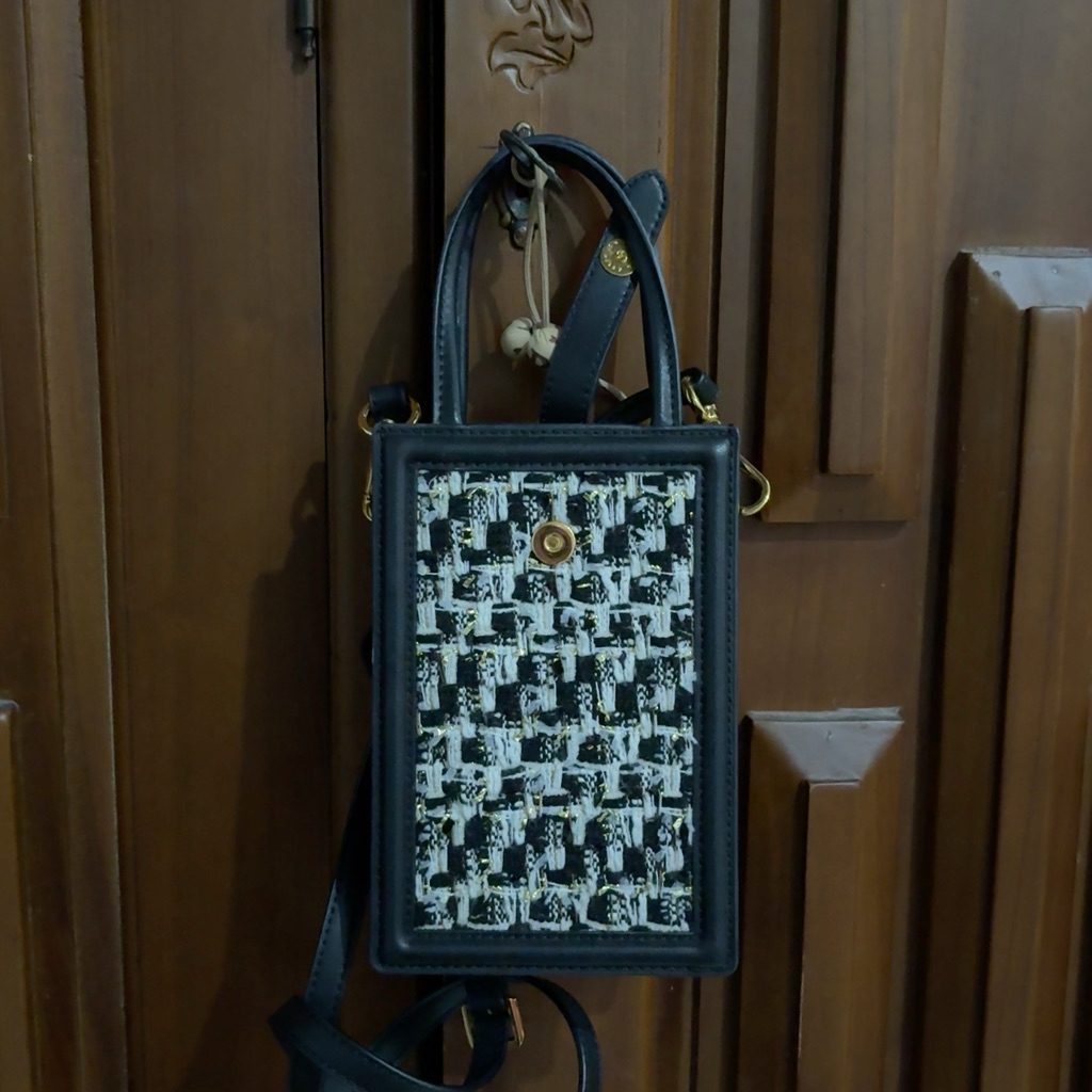 tas charles n keith original