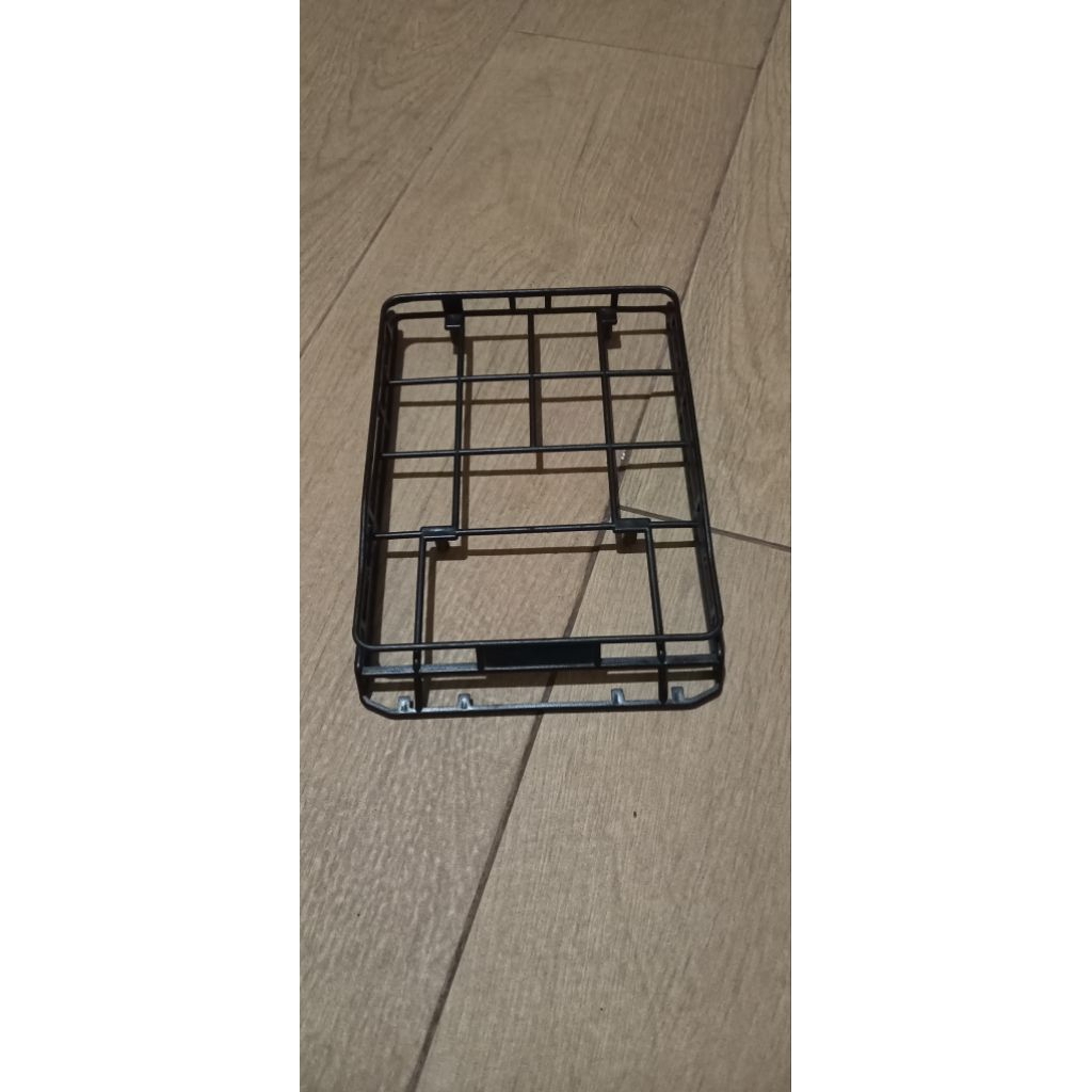 RC Land Rover Roof Rack - Aksesoris Atap RC Land Rover sudah pernah dipakai, kondisi masih bagus