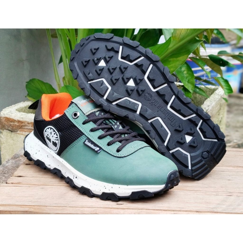 Sepatu hiking Timberland sz39