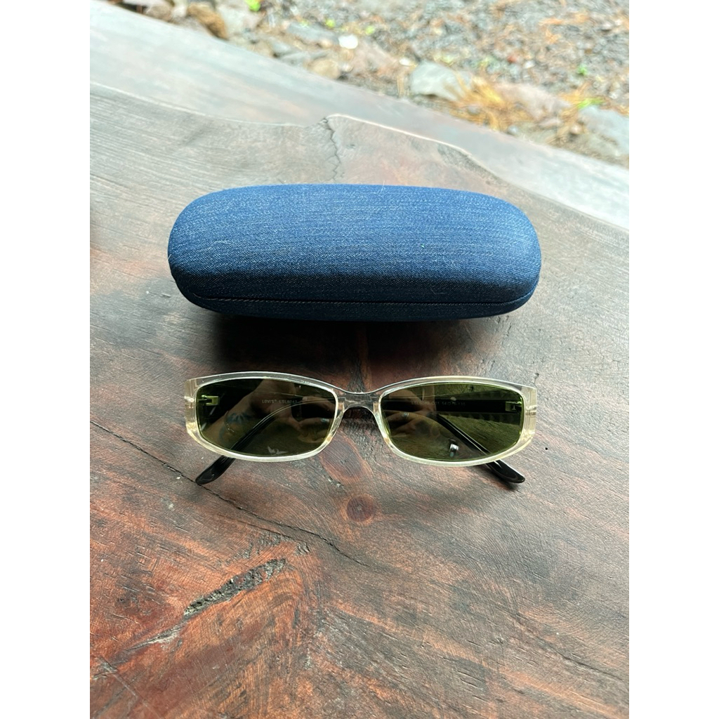 Vintage sunglasses 80's Brand: levi's Size: 54-16-135mm Frame besi tertanam dilapisi optyl Engsel be