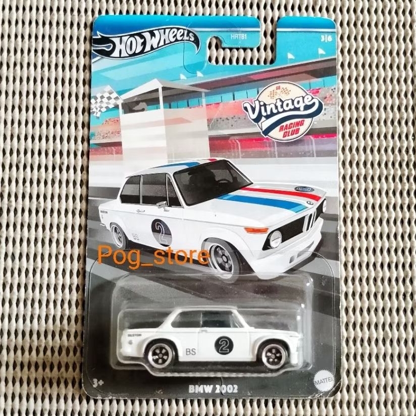 Hot Wheels Vintage Racing Club BMW 2002 - White
