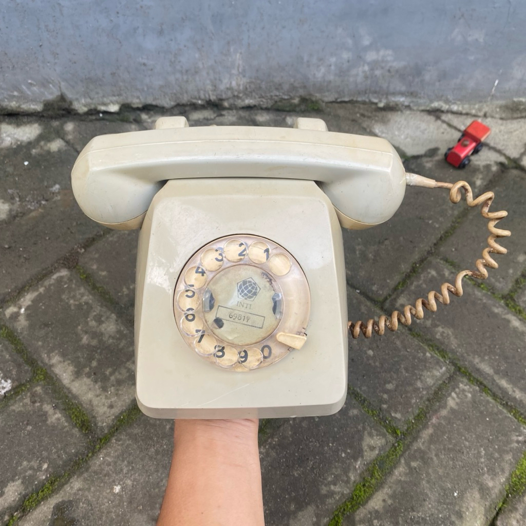 telepon jadul telepon lawas telepon putar