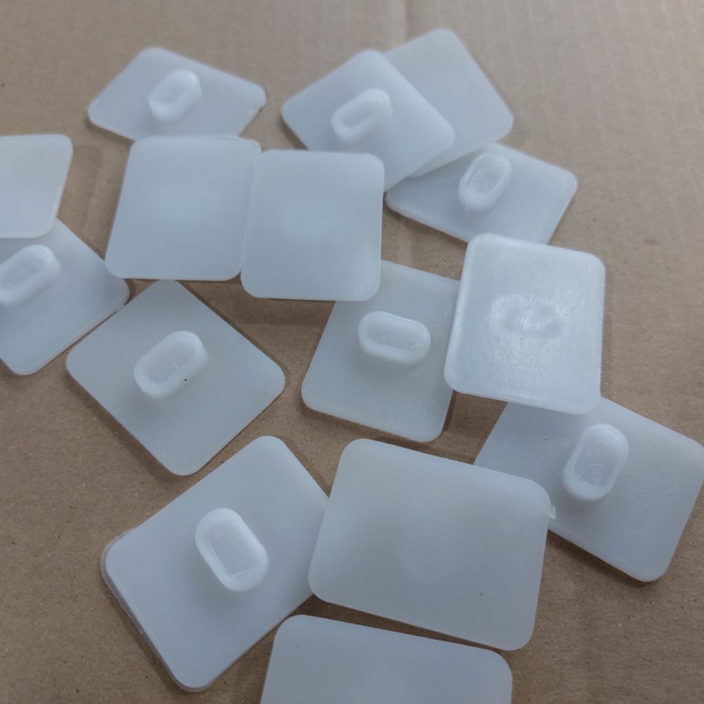 TATAKAN BANTALAN PER DAUN MOBIL UNIVERSAL