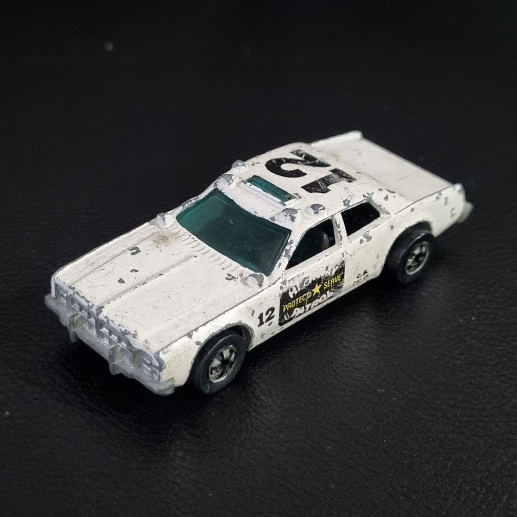 hotwheels patrol police car base hongkong