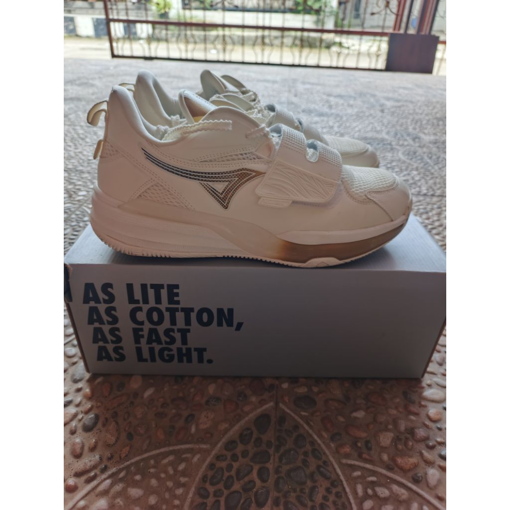 Sepatu Basket Ardiles Maverick Original (Second)