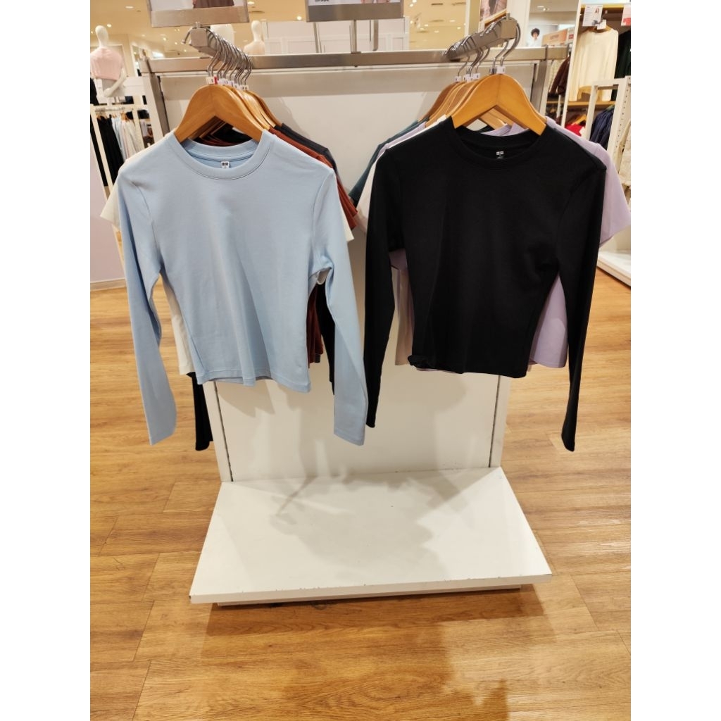 Kaos Mini Lengan Panjang Wanita Uniqlo