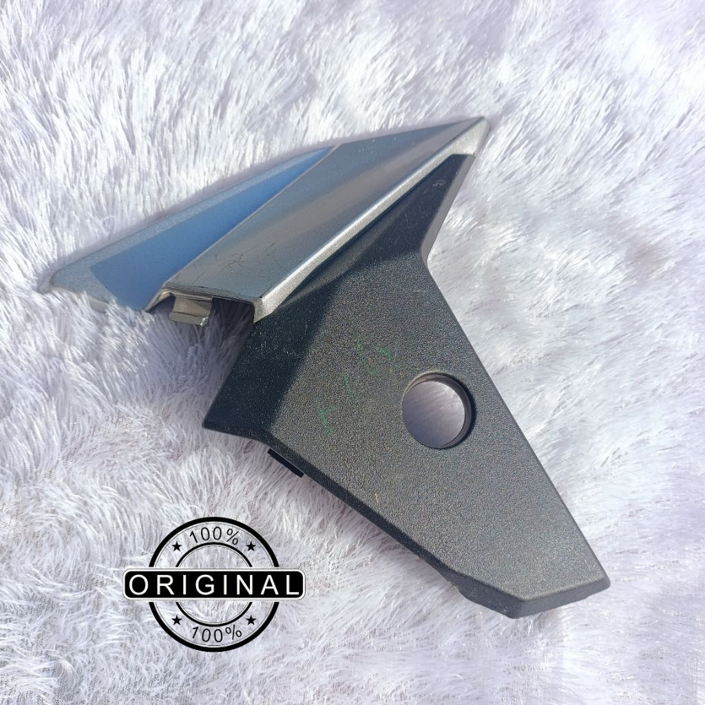Cover step R kanan supra x 125 original