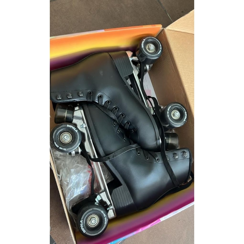 sepatu roda impala // impala rollerskates Indonesia // sepatu roda quad impala black