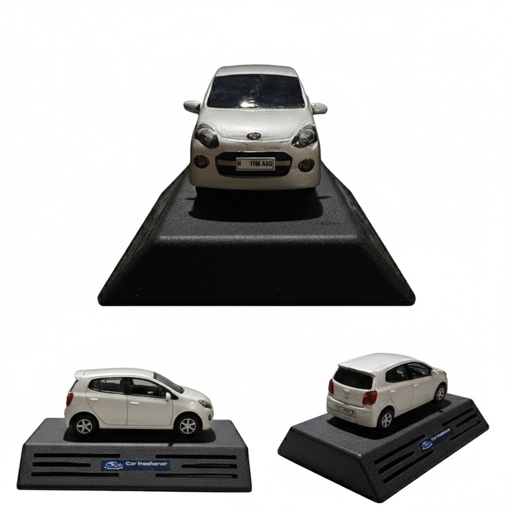 {Skala 1 : 45} Pajangan Interior Mobil Miniatur Ayla Old