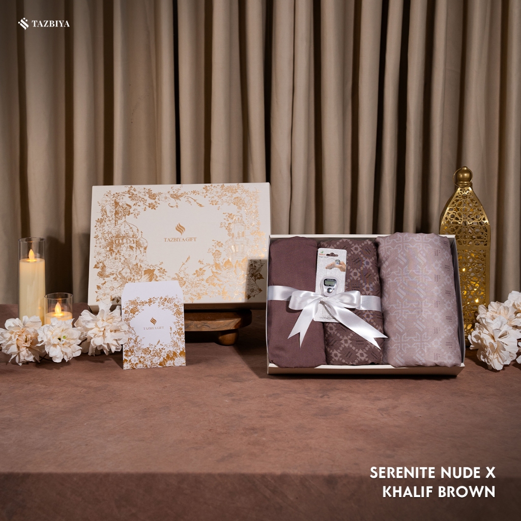TAZBIYA - Gift Set Couple Mukena & Sarung (Raya Hampers Gift Box Raya Couple Isi Mukena dan Sarung) 