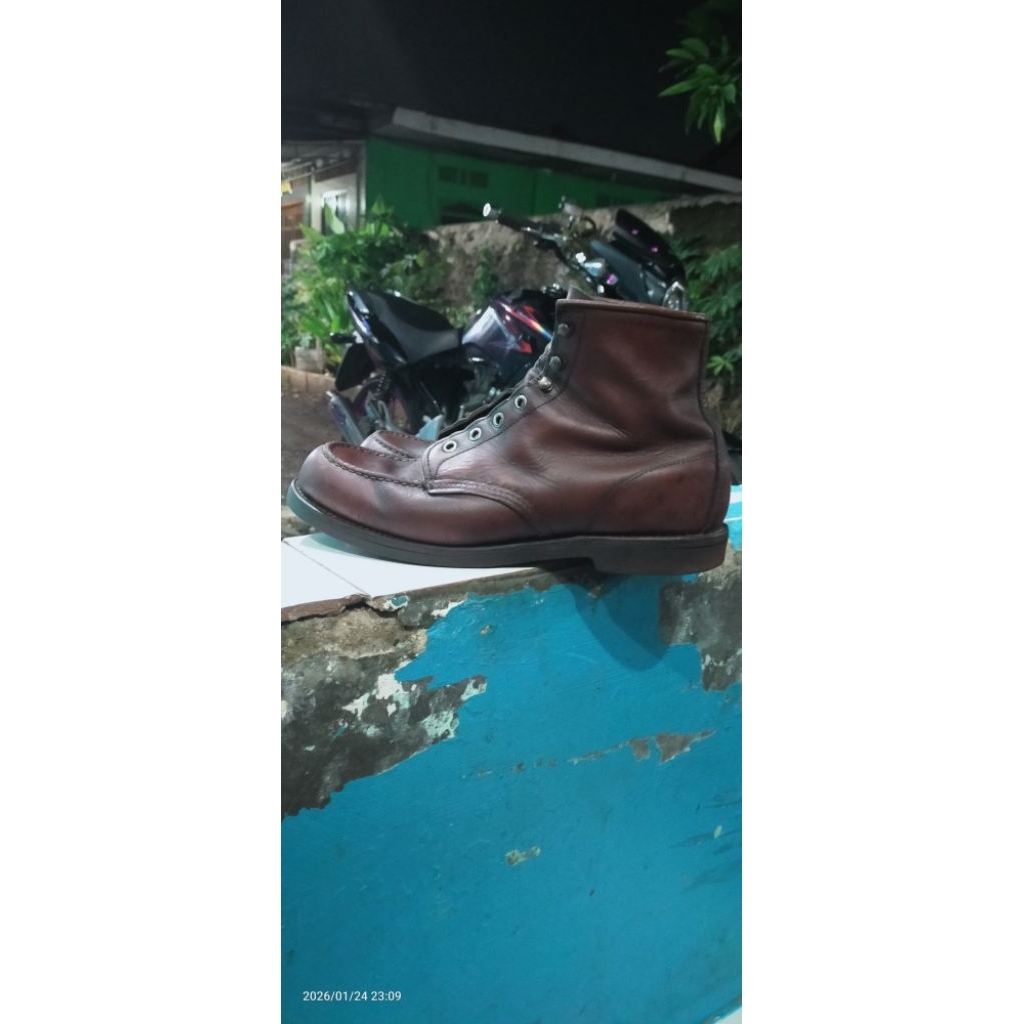 RED WING